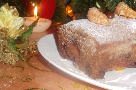 Фото к рецепту: Рождественский кекс с карамелизованными мандаринами