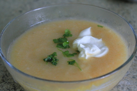 Фото к рецепту: Суп-пюре с репой и цветной капустой