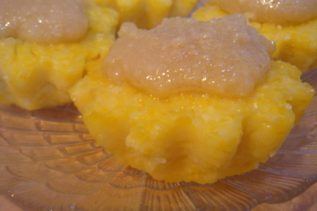 Фото к рецепту: Полентки и мандарины в сливочной карамели