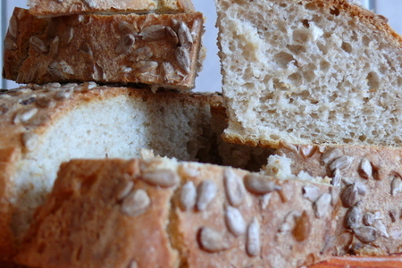 Фото к рецепту: Хлеб  с семечками