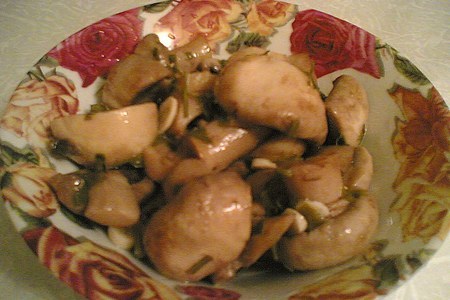 Фото к рецепту: Маринованные грибочки.