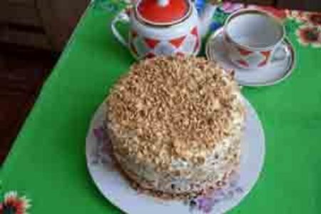 Фото к рецепту: Бисквитный торт февральский