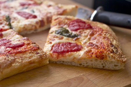 Легкий рецепт квадратной пиццы дома