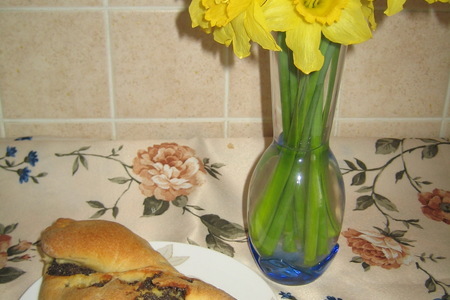 Фото к рецепту: Вкусный жгутик из остатков лимонных дрожжей