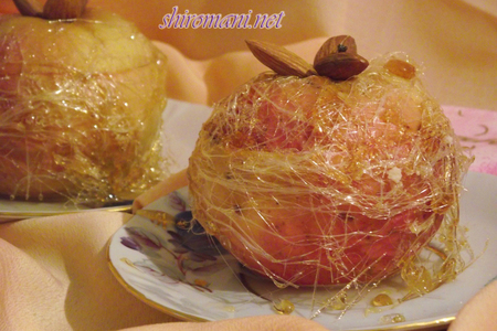 Фото к рецепту: Яблочно-карамельный клубок