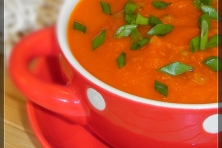 Фото к рецепту: Томатный суп-пюре с машем