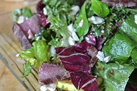 Фото к рецепту: Теплый салат с говядиной "август"