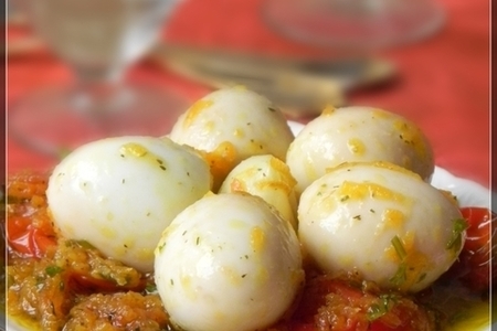 Фото к рецепту: Яйца, маринованные с овощами