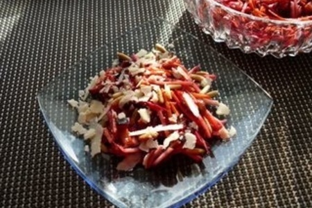 Фото к рецепту: Салат овощной (баклажаны,свекла,морковь....)