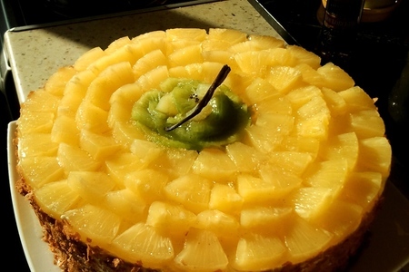 Фото к рецепту: Торт "ананасовый шибуст"