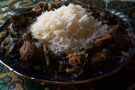 Фото к рецепту: Плов с мясом и зеленью (səbzi qovurmalı plov)