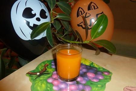 Фото к рецепту: Утро после хэллоуина - сок из тыквы
