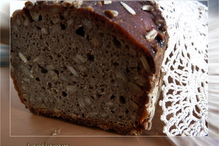 Фото к рецепту: Хлеб первопроходцев (pioneerbread) - чорный! с семечками! много семечек!
