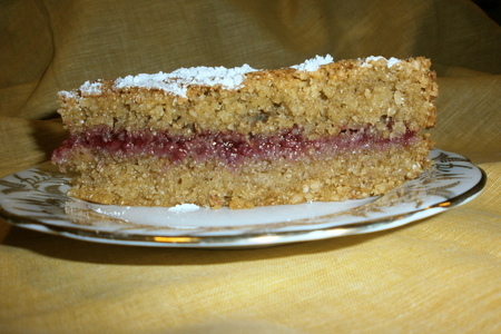 Фото к рецепту: Тирольский торт из гречневой муки ( torta ladina di grano saraceno)