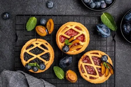 И ребенок справится! 3 рецепта простых летних тартов