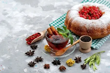 Традиционное русское чаепитие с самоваром