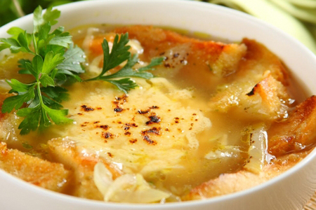 6 секретов настоящего лукового супа