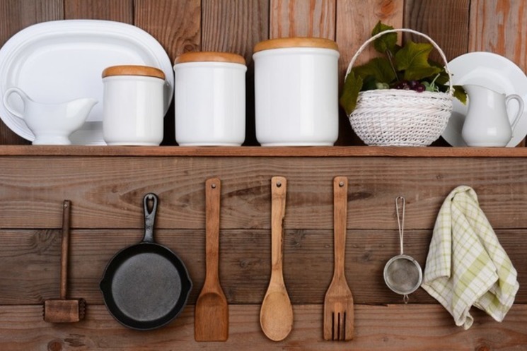Как быстро навести порядок в кухонном шкафу: 7 советов