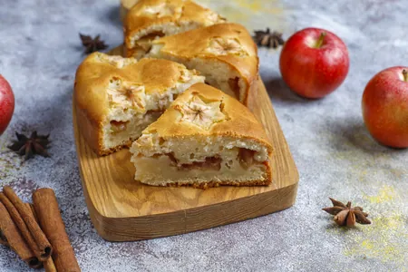 Какие фрукты лучше всего сочетаются с пряными пирогами, чтобы вкус получился сбалансированным и гармоничным?