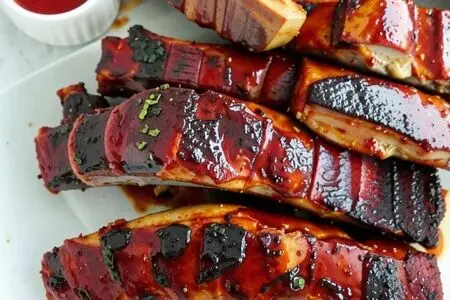 Свиные ребра в духовке: самый вкусный и простой рецепт