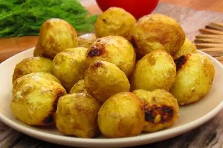 Как вкусно запечь картошку в духовке: пошаговый рецепт