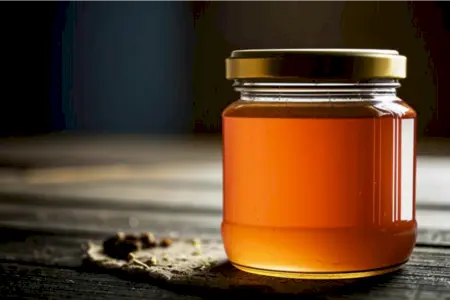 Продукты пчеловодства: какие продукты дает пчела кроме меда