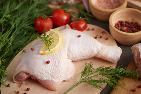 Куриное мясо: калорийность, содержание белка, польза, вред, как выбрать, как вкусно сварить, пожарить, запечь