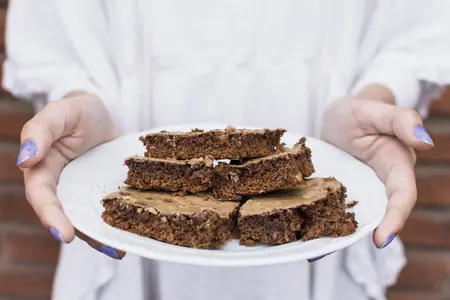 Брауни с фруктами - вкусный и оригинальный рецепт десерта