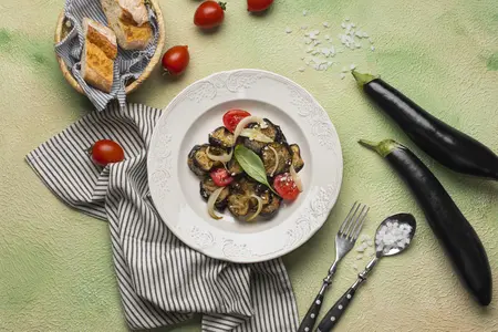 Блюда с баклажанами: вкусные и полезные рецепты для любой кухни