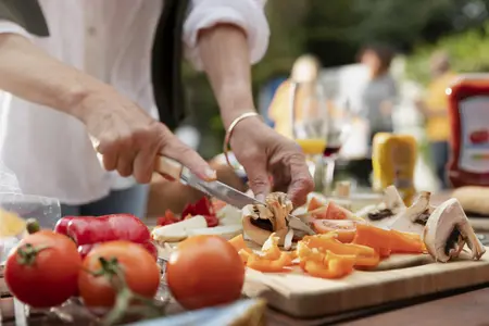 Что приготовить на даче: идеи вкусных и простых блюд для летнего отдыха
