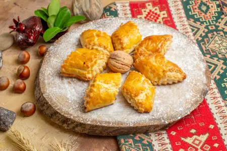 Секрет приготовления армянской выпечки, как пример сладкая гата 