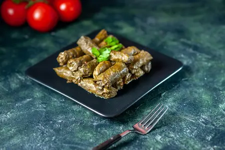 Самое популярное блюдо турецких кафе - долма