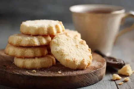 Вкусное, рассыпчатое песочное печенье: 3 лучших рецепта