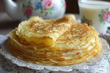 Блины на молоке с дырочками: тонкие, воздушные и самые вкусные - пошаговый рецепт, который покорит всех