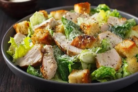 Цезарь Салат с Курицей и Сухариками в Домашних Условиях: Идеальный Рецепт Короля Салатов