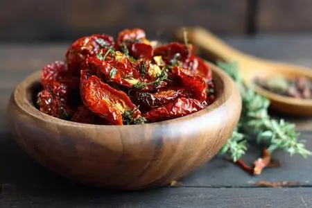 Вяленые томаты: Солнечный Вкус Лета в Вашей Кладовой