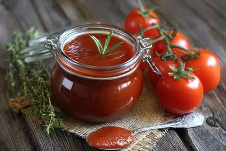 Кетчуп рецепт в домашних условиях из томатной пасты: густой, ароматный, как из детства