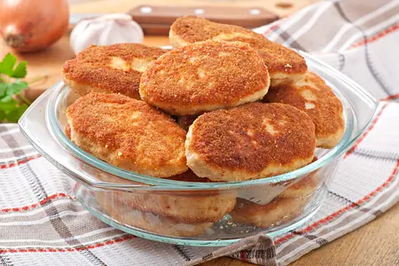 Лучшие куриные котлеты в духовке: рецепт, секреты сочности, нежного вкуса