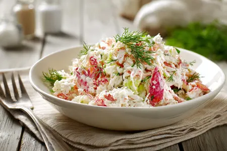 Крабовый салат без риса: Легкость, вкус и разнообразие низкоуглеводных рецептов