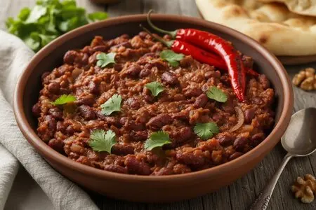Лобио из красной фасоли с кинзой