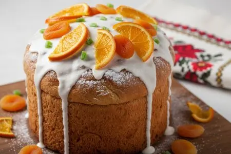Кулич с апельсином и курагой - это солнечный вариант пасхальной выпечки