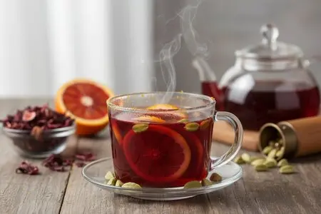 Чай из гибискуса с апельсином и кардамоном - кисло-фруктовый вкус