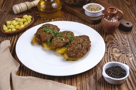 Котлеты как в детстве: вкус, знакомый с малых лет