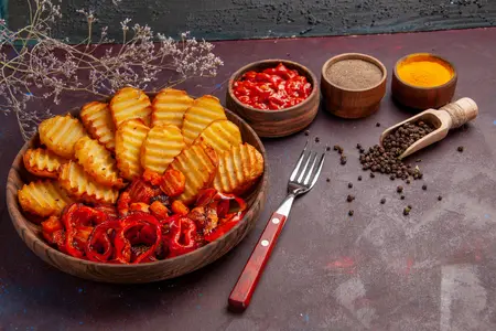 Картофель, запечённый со специями: ароматно, просто и вкусно