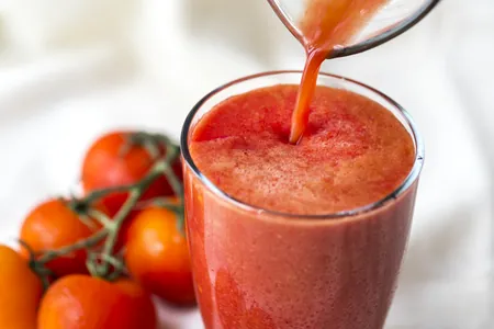 Томатный сок: не просто напиток, а вкус и польза в каждом глотке