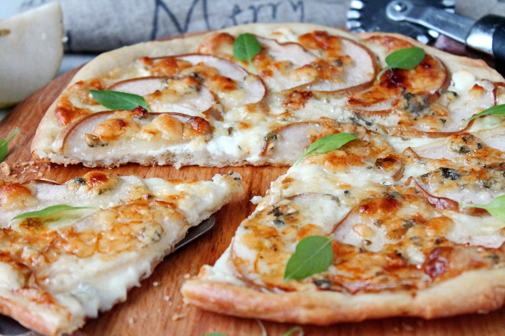 рецепт пиццы с грушей и горгонзолой от юлии высоцкой фото 119