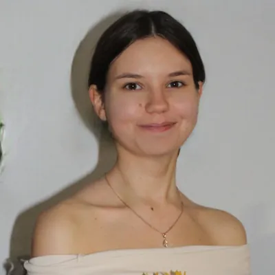 name='Анастасия Осовская' description='<p>Филолог-англист, турист и приверженец здорового образа жизни. Уже 8 лет погружаюсь в тему правильного питания и хочу поделиться своим опытом, проверенными наблюдениями и личными открытиями.</p>' picture='3471edad-251d-4fdc-8c67-26cc43c3c967.webp' user_id=None id=54 views_count=None total_count=None avg_views=None url='/author/54' picture_urls=PictureUrls(url='/all_image/author/0/54/3471edad-251d-4fdc-8c67-26cc43c3c967.webp', w450='/all_image/author/0/54/3471edad-251d-4fdc-8c67-26cc43c3c967.webp', large='/all_image/author/0/54/3471edad-251d-4fdc-8c67-26cc43c3c967.webp') seo=SeoModel(h1='Анастасия Осовская', h2='', title='Анастасия Осовская - автор на Koolinar.ru', description='Филолог англист турист и приверженец здорового образа жизни Уже 8 лет погружаюсь в тему правильного питания и хочу поделиться своим опытом проверенными наблюдениями и личными открытиями', keywords='')