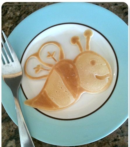 bee-pancake-art