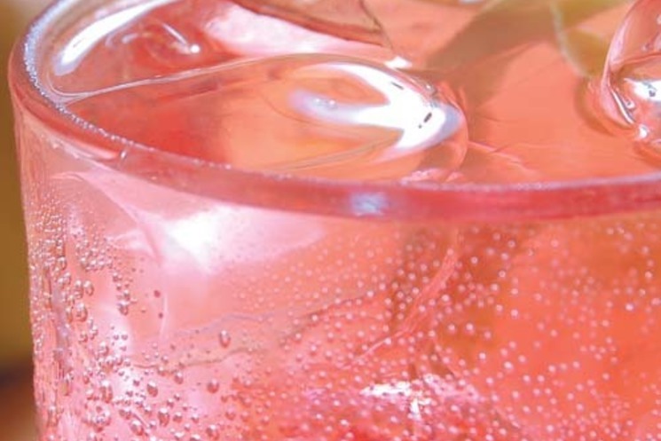 Розовое сухое вино Tavel