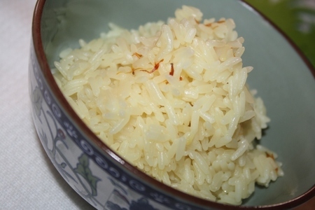 Как быстро приготовить ароматный рассыпчатый рис в микроволновой печи?